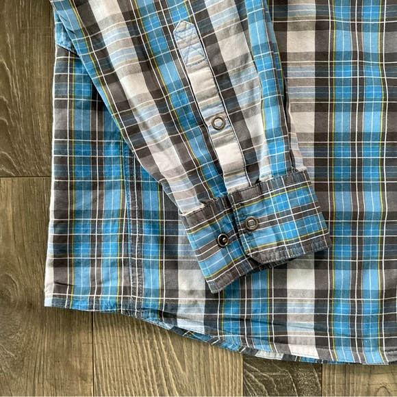 LL Bean Snap Front Roll Tab Outdoor Shirt 
# 288082
Men’s Large 
Blue Grey Plaid - Picture 2 of 8